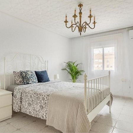 Holiday&Vacations Apartment On The Beach Valenza Esterno foto