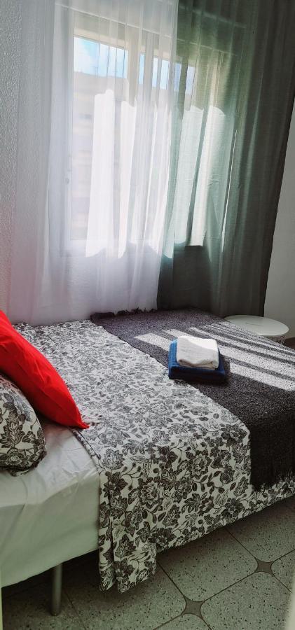 Holiday&Vacations Apartment On The Beach Valenza Esterno foto