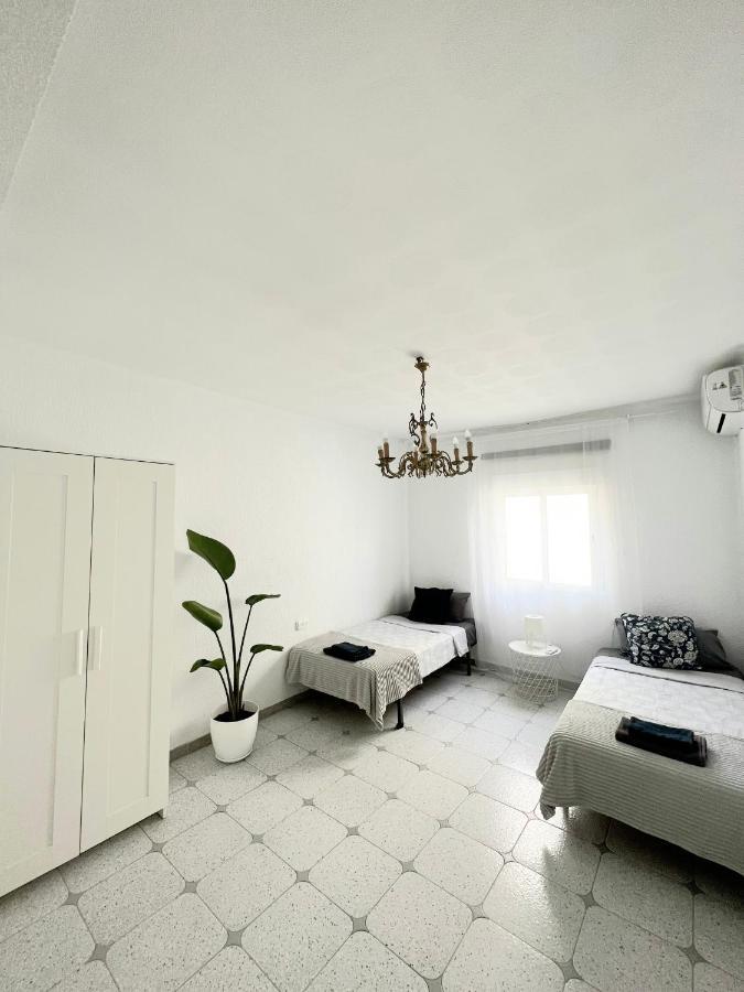 Holiday&Vacations Apartment On The Beach Valenza Esterno foto